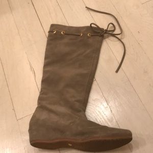 Bettye muller grey suede boots